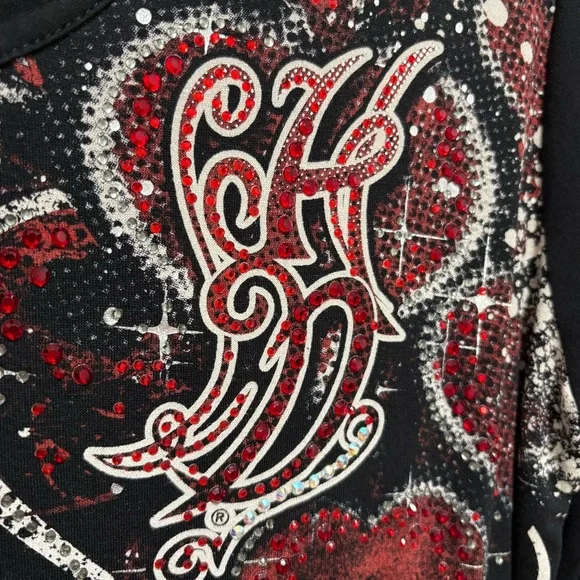 Harley-Davidson Black Long-Sleeve V-Neck Top with Red Heart Embellishments Y2K - Picture 5 of 15